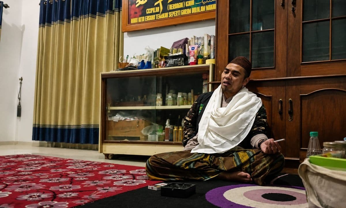 Gus Fathullah Udin: Ingin Berkumpul dengan Rasulullah? Perbanyaklah Salat
